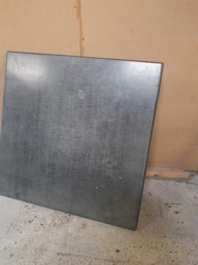 Te koop : gebruikte terras tafekl bladen 70 x 70 cm
