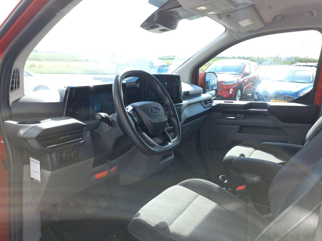 Ford Transit Custom 320 2.5 phev l2h1 limited