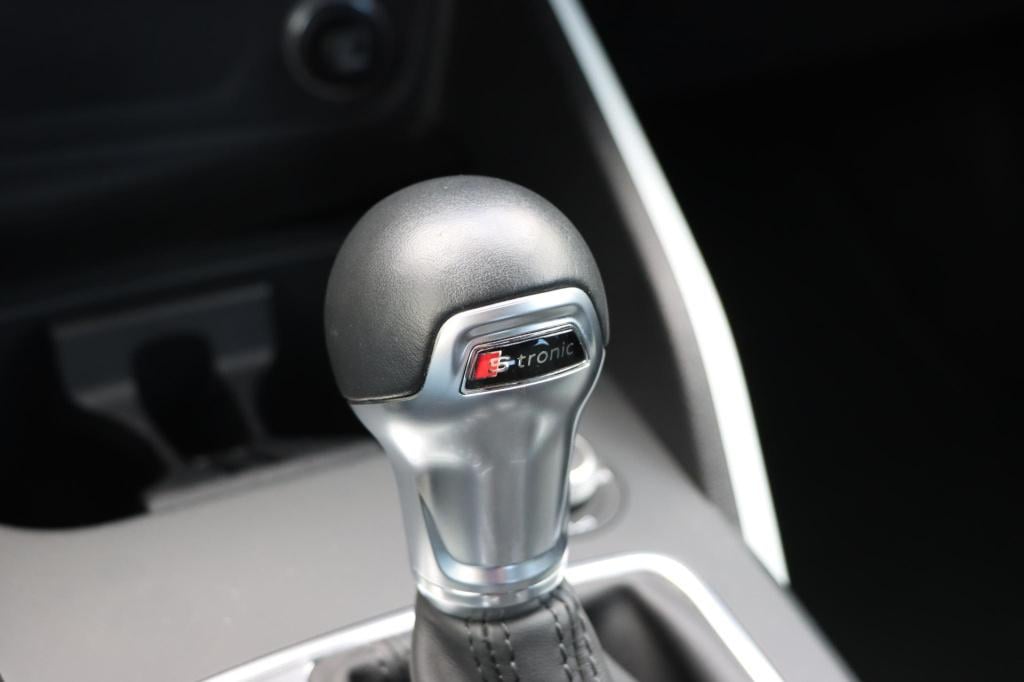 Audi Q2 30 tfsi design s-tronic 115pk