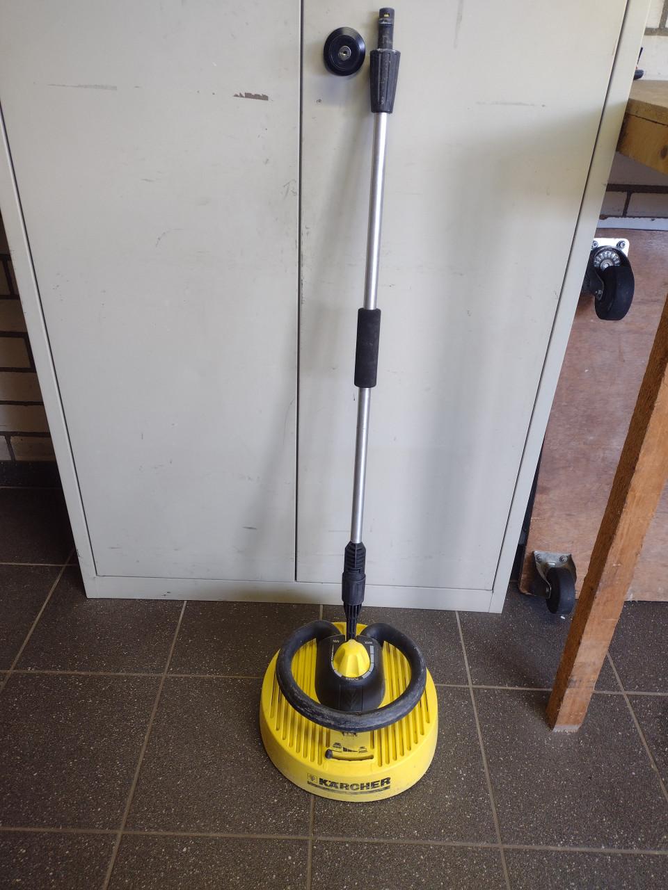 Te koop: Karcher Hogedrukspuit en Borstel