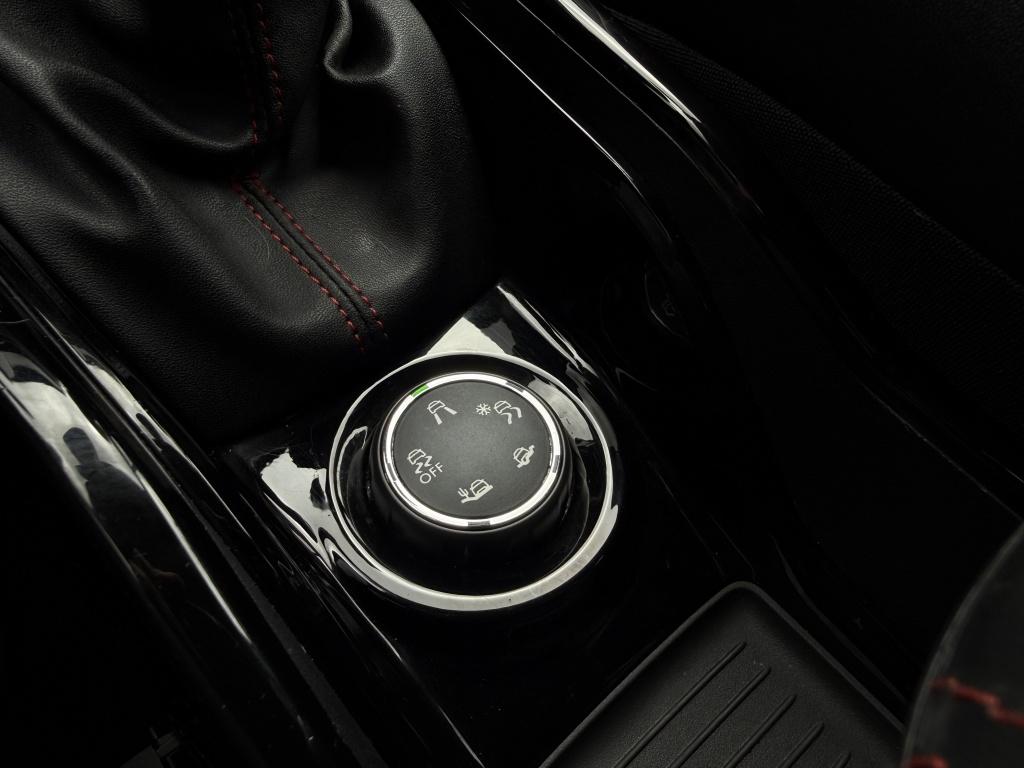 Peugeot 2008 1.2 puretech gt-line - trekhaak - parelmoerwit -