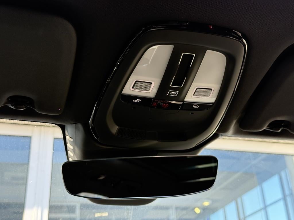 Volvo XC60 t8 455pk recharge ultra black edition| full options! luchtvering