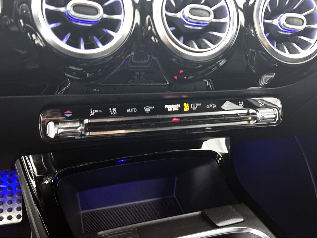 Mercedes-Benz A-Klasse 250 e plug in hybride | amg line | stoelverwarming |