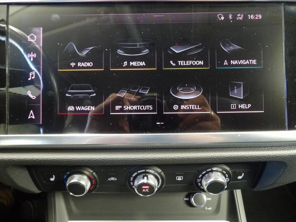 Audi Q3 40 tfsi 190pk s tronic quattro edition one
