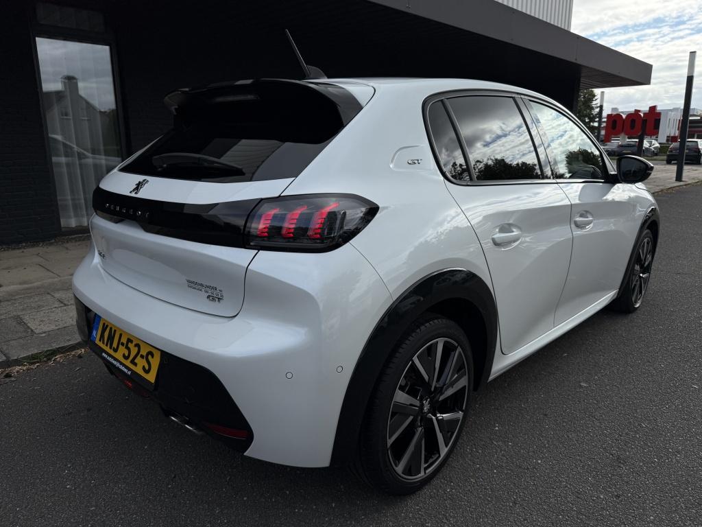 Peugeot 208 1.2 puretech gt pack - parelmoer - leer - pano -