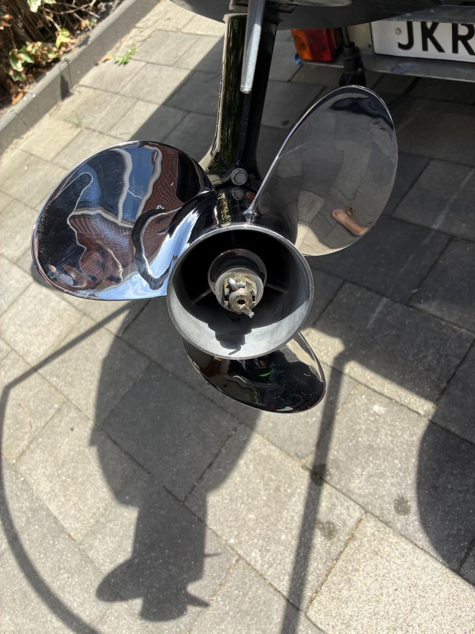 RvS propeller