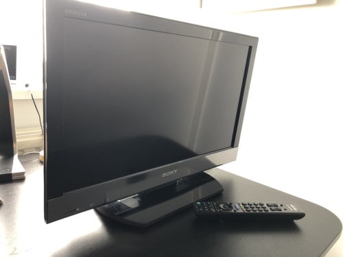 Sony Bravia LCD TV 22”