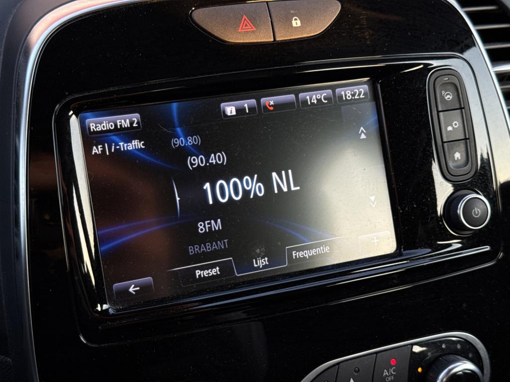 Renault Captur 0.9 tce intens | led | navi | camera | trekhaak | pdc | keyl