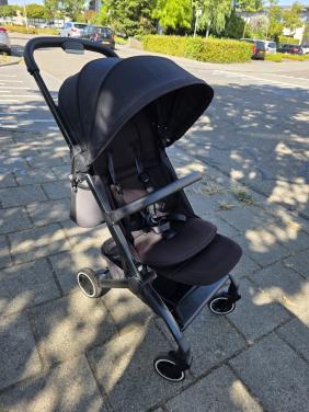 Joolz Aer+ compacte (reis) buggy zwart – incl. reistas en regenhoes