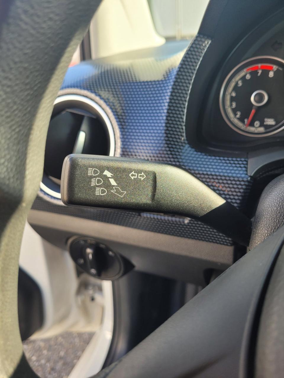 Volkswagen UP! 1.0 bmt move up!