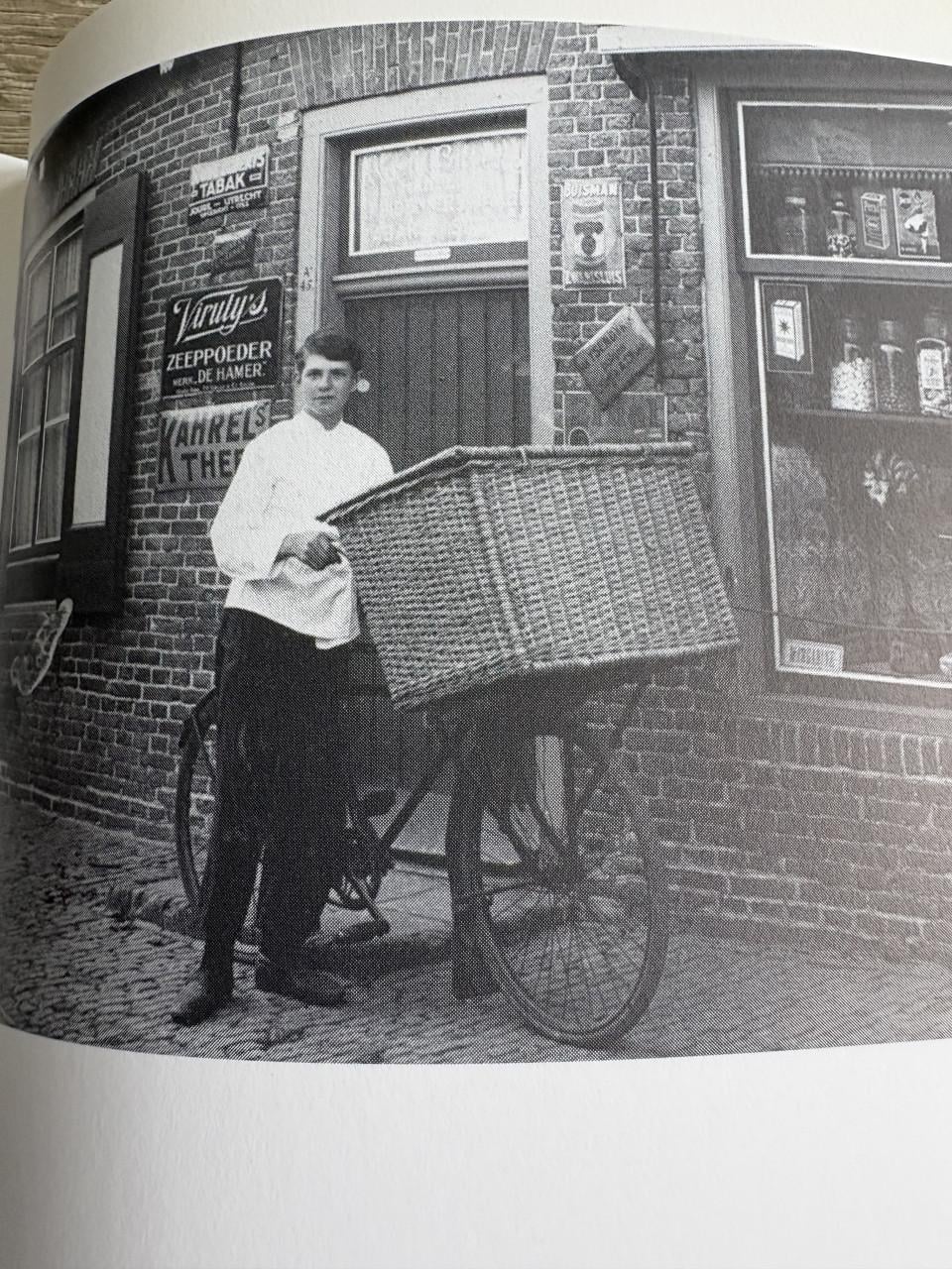 Vrouwenpolder in vroeger tijden , 84 pagina's tekst + foto's