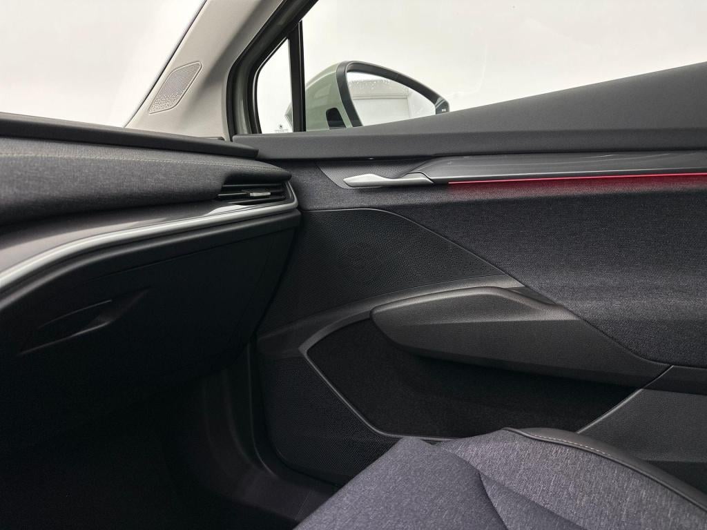 Skoda Elroq business edition elektromotor 140 kw / 190 pk suv