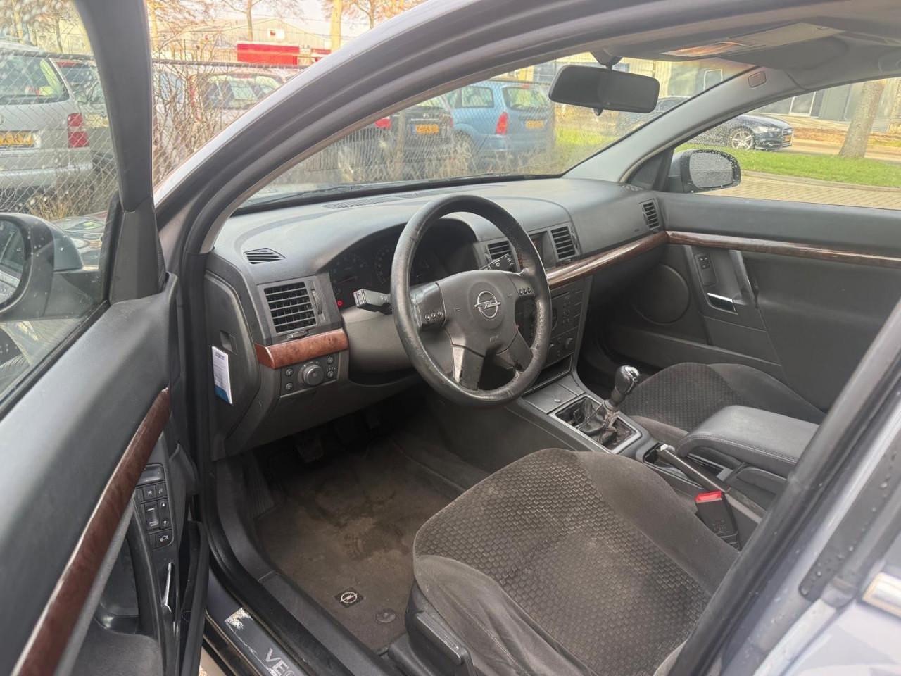 Opel Vectra 1.8-16V Elegance Vol Jaar Apk