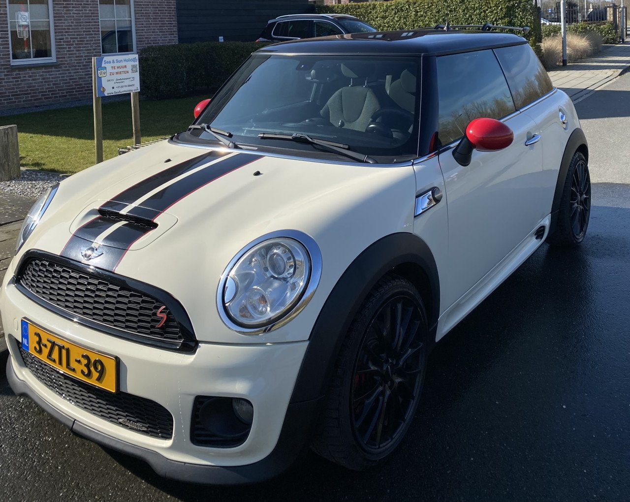 Mini 1.6 16V John Cooper Works S 275pk