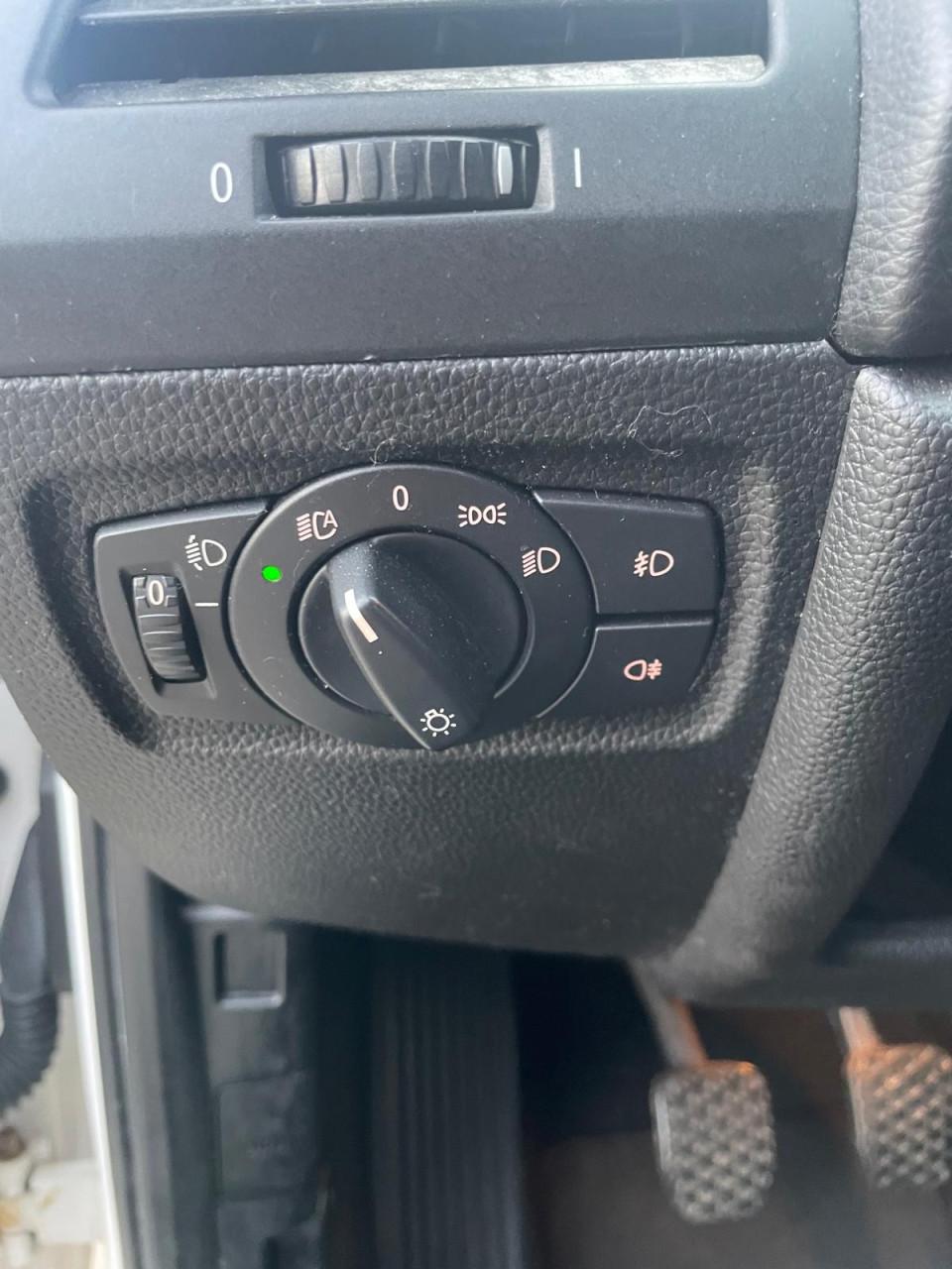 BMW 118i Executive 143 PK nieuwe all season banden – APK tot 01-2027