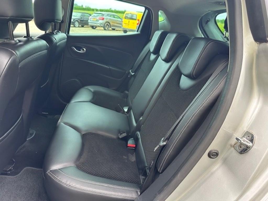 Renault Clio 0.9 tce intense lednavleder int.trekhaak