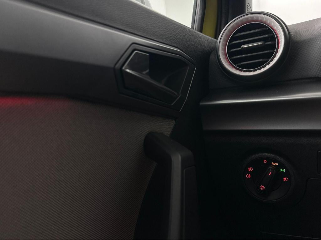 Seat Ibiza fr business connect 1.0 ecotsi 85 kw / 115 pk hatc