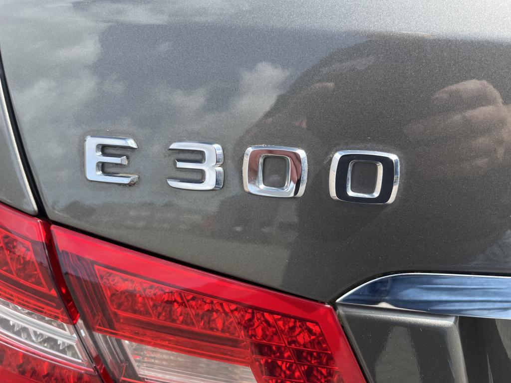 Mercedes-Benz E-Klasse cabrio 300 cgi elegance 118 dkm zeer mooie cabrio