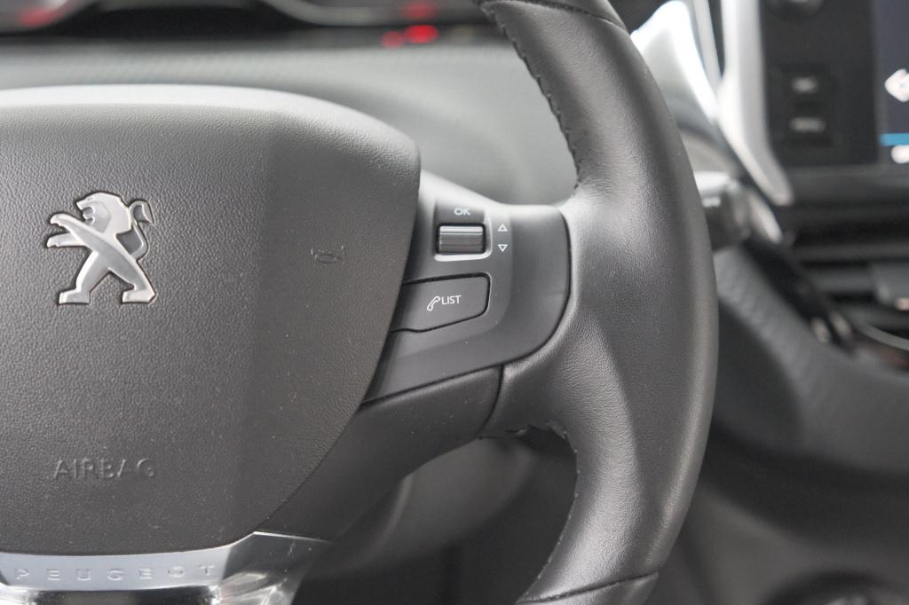 Peugeot 208 puretech 82 signature | parkeersensoren | apple carplay | navig