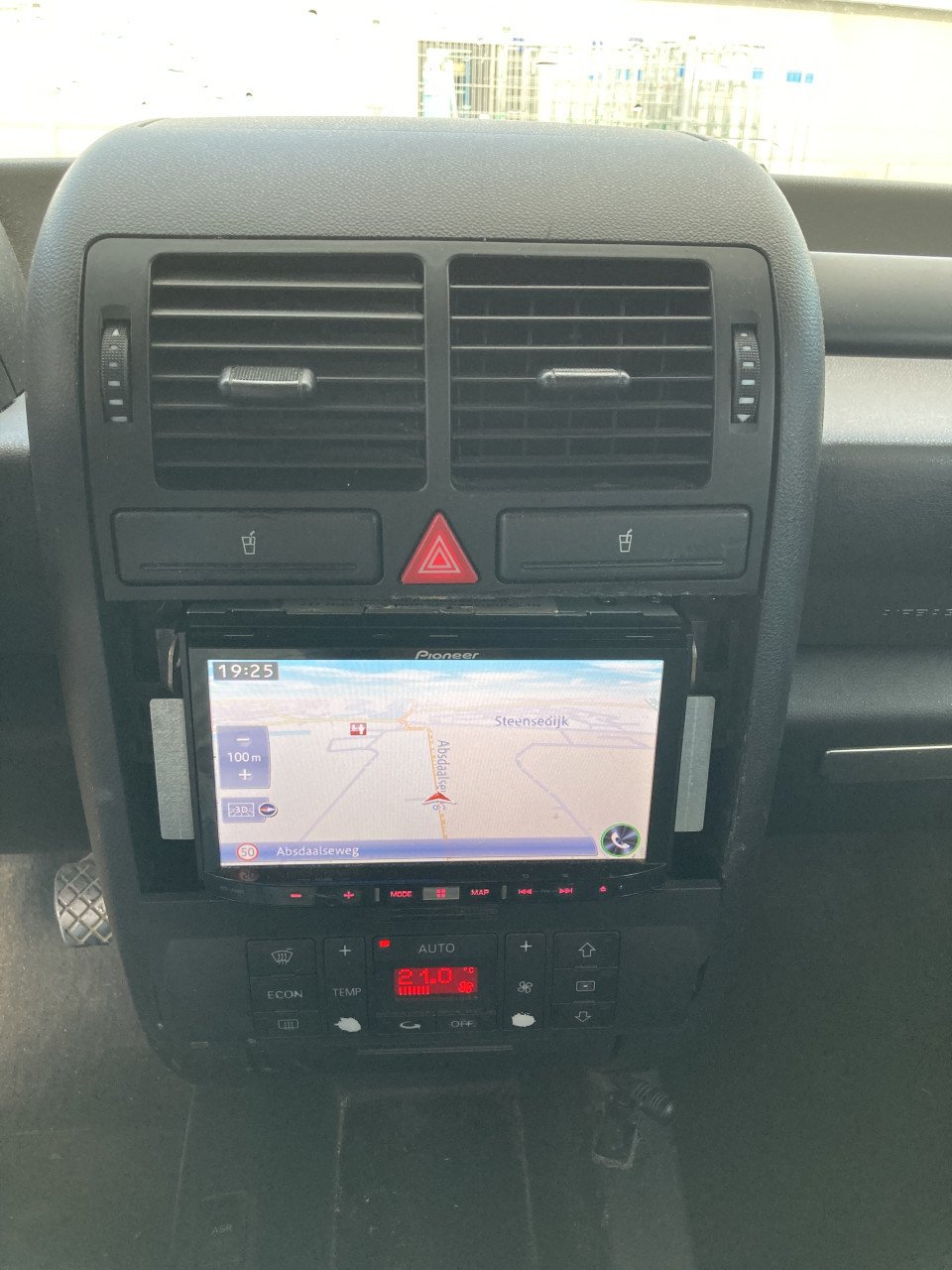 Audi A2 1,4i 5bak Airco/GPS/Alu velgen