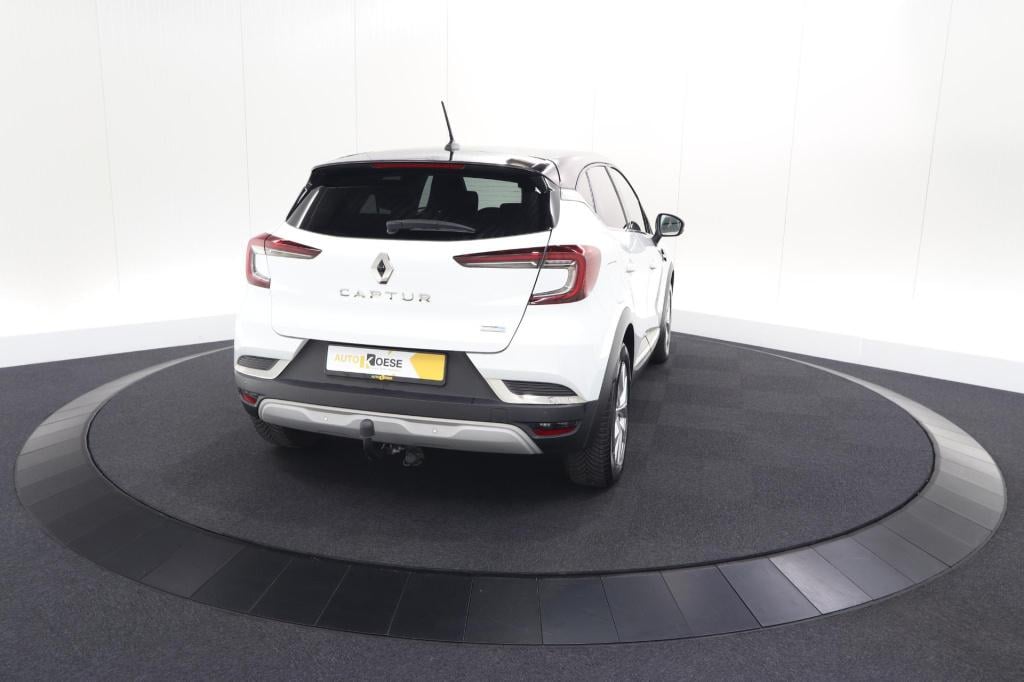 Renault Captur 1.6 e-tech hybrid 145 intens | trekhaak | camera | stoelverw