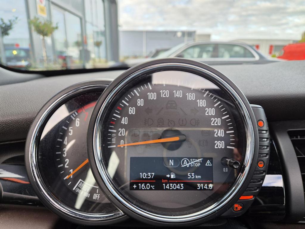 Mini 5-deurs 1.5 cooper chili business