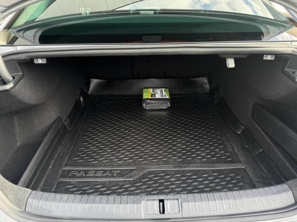 Volkswagen Passat 1.5 tsi business