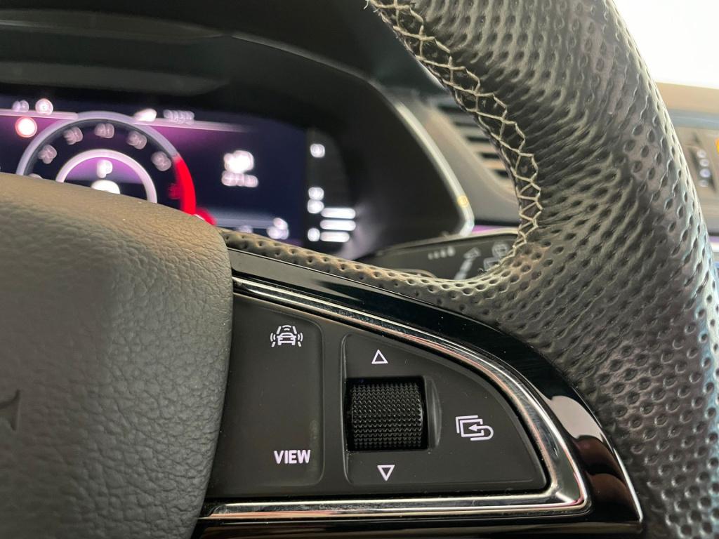 Skoda Superb combi 1.4 tsi iv sportline business