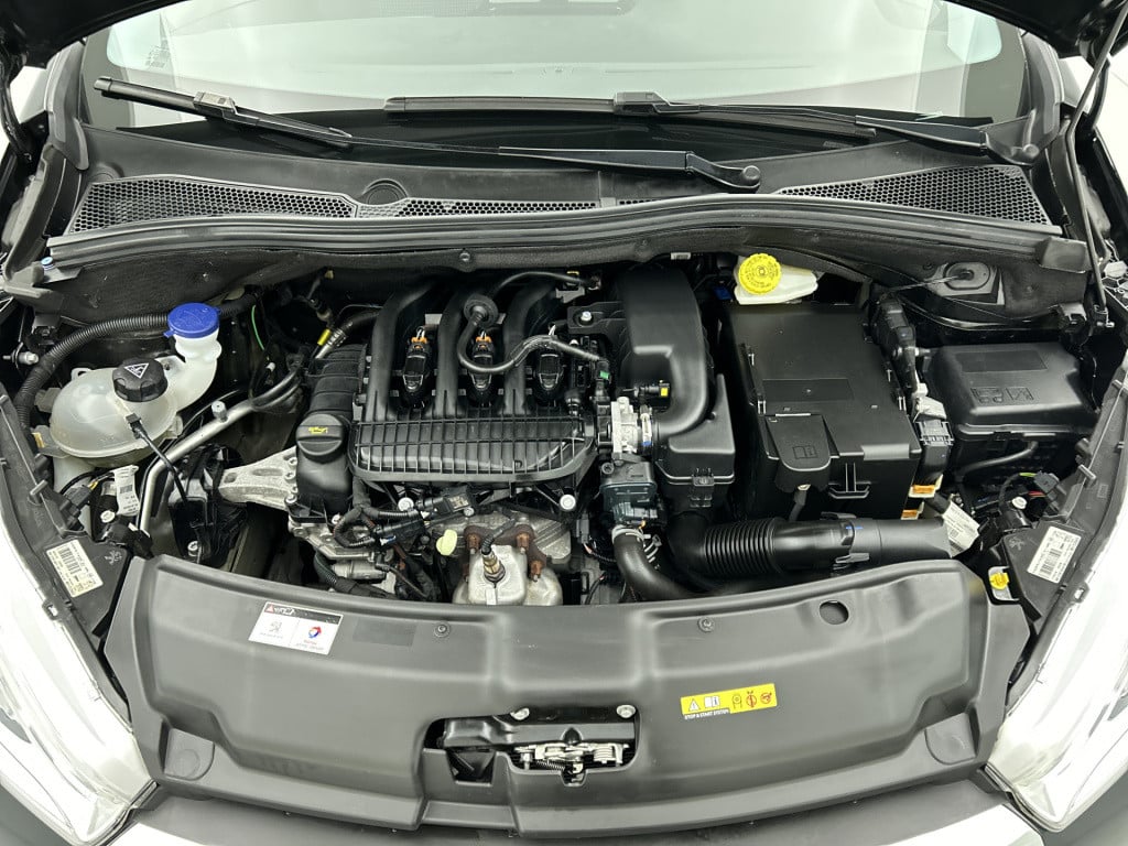 Peugeot 208 82 pk allure | rijklaar |