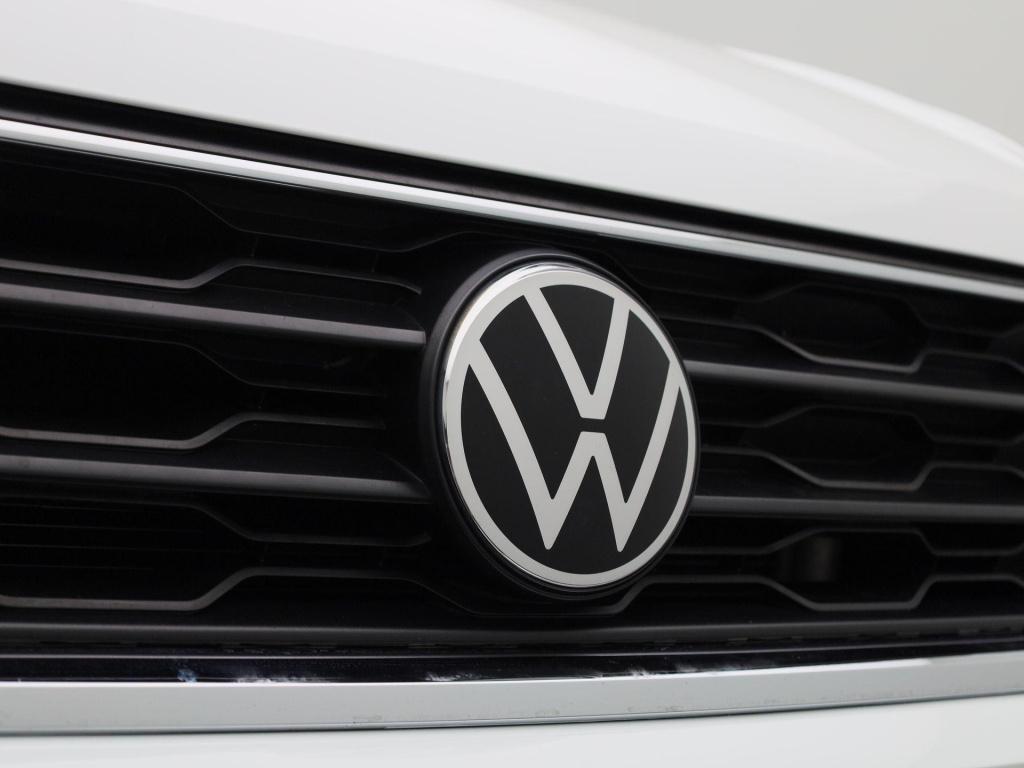Volkswagen T-roc cabrio 1.5 tsi r-line | automaat | beats audio | stoelverw