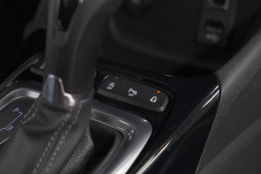 Opel Crossland X turbo 130 level 4 | camera | dodehoekdetectie | navigatie 
