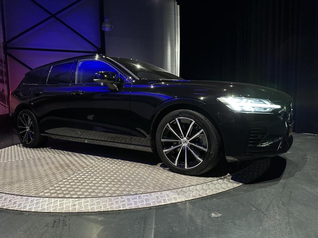 Volvo V60 2.0 t6 plug-in hybrid awd plus dark long range my2023 *1e eigenaa