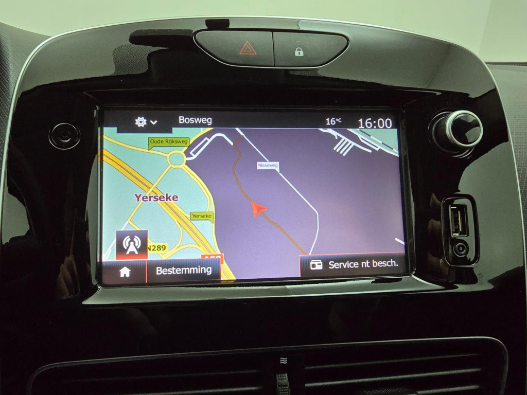 Renault Clio estate occasion 0.9 tce limited met trekhaak | zuinig! | tweed
