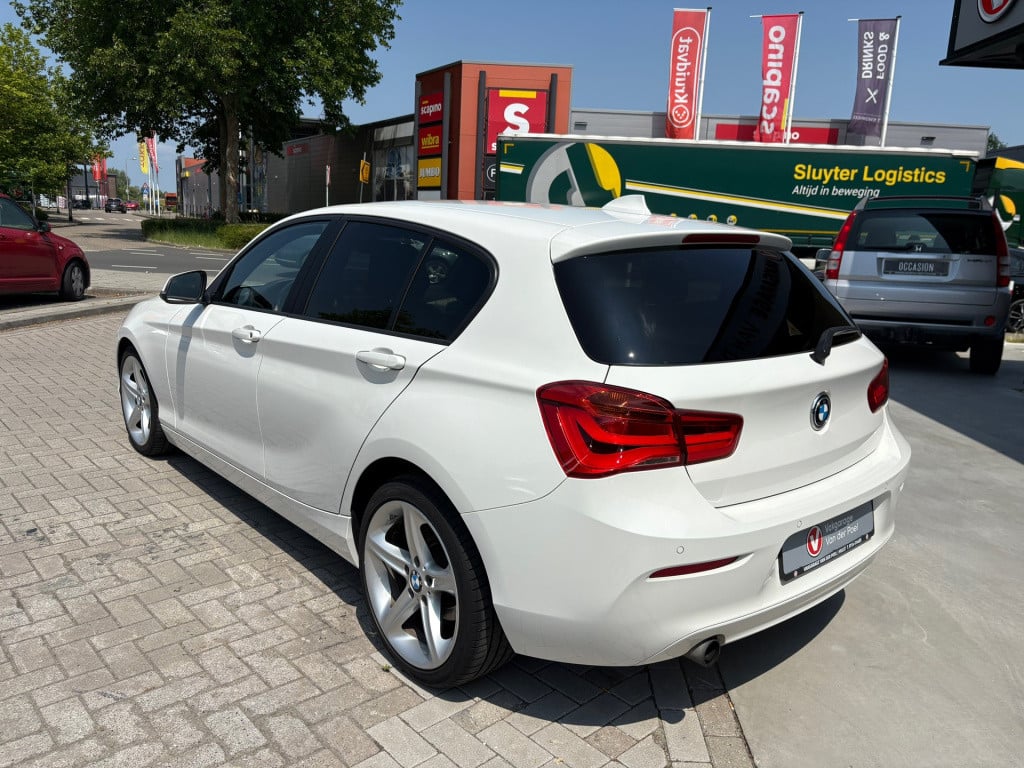BMW 1 Serie 118i corporate lease executive