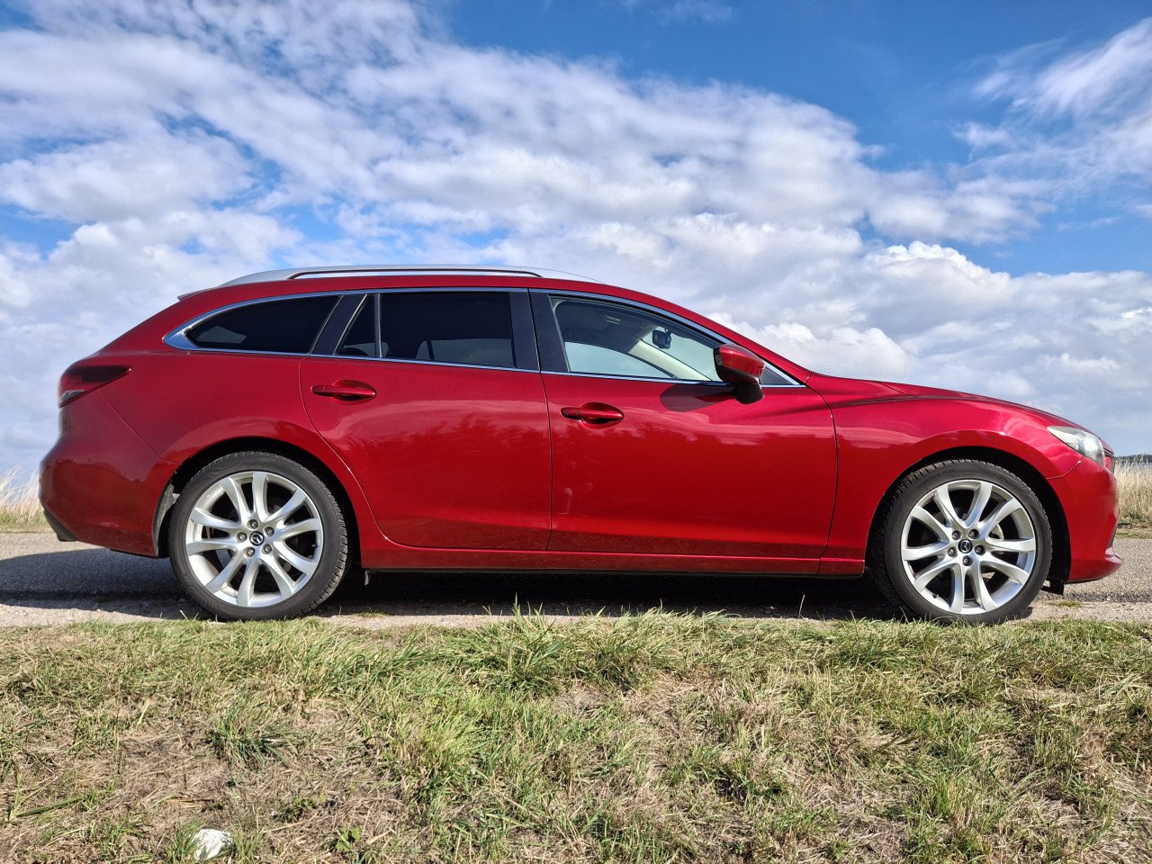 Mazda 6 sportbreak 2.0 SkyActiv rood metallic leder