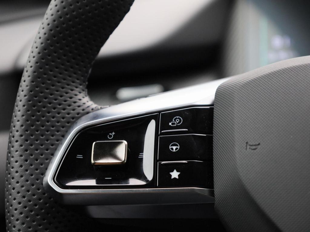 MG Mgs5 Ev luxury 64 kwh | black pack | 360 camera | warmtepomp | getint gl