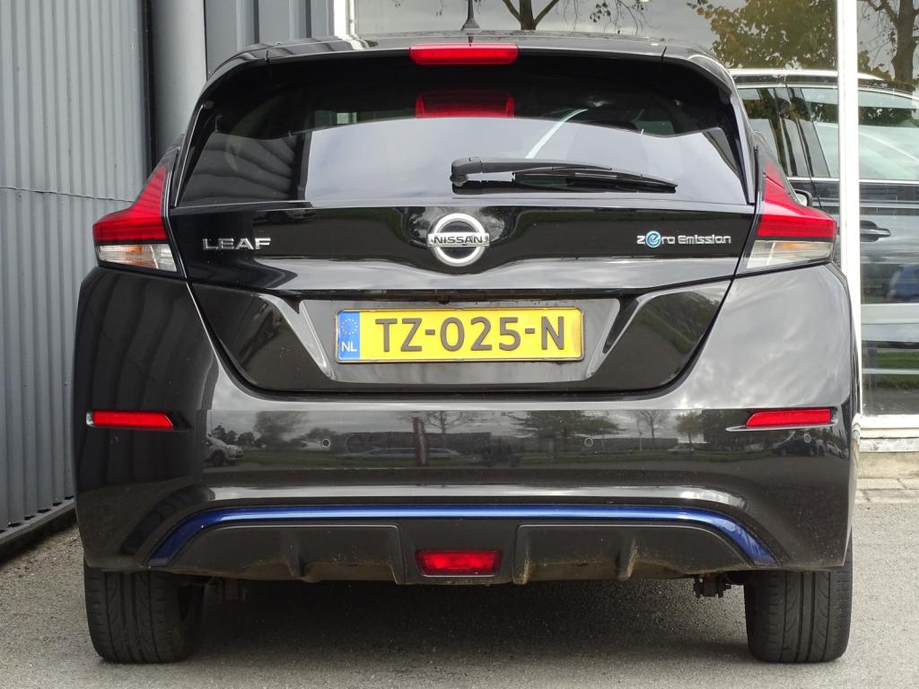 Nissan Leaf n-connecta 40 kwh | incl. btw | 360 camera