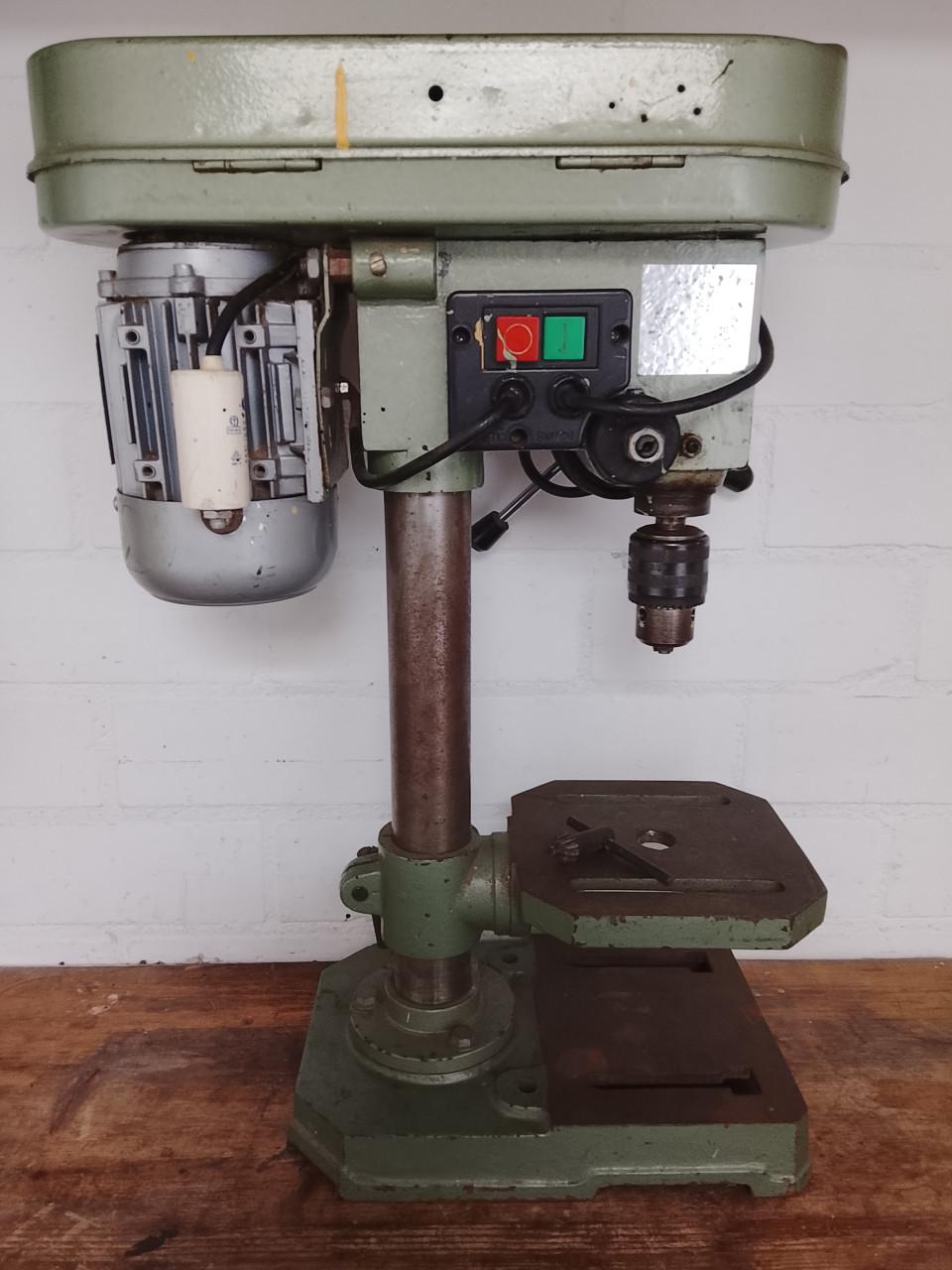 Kolomboormachine