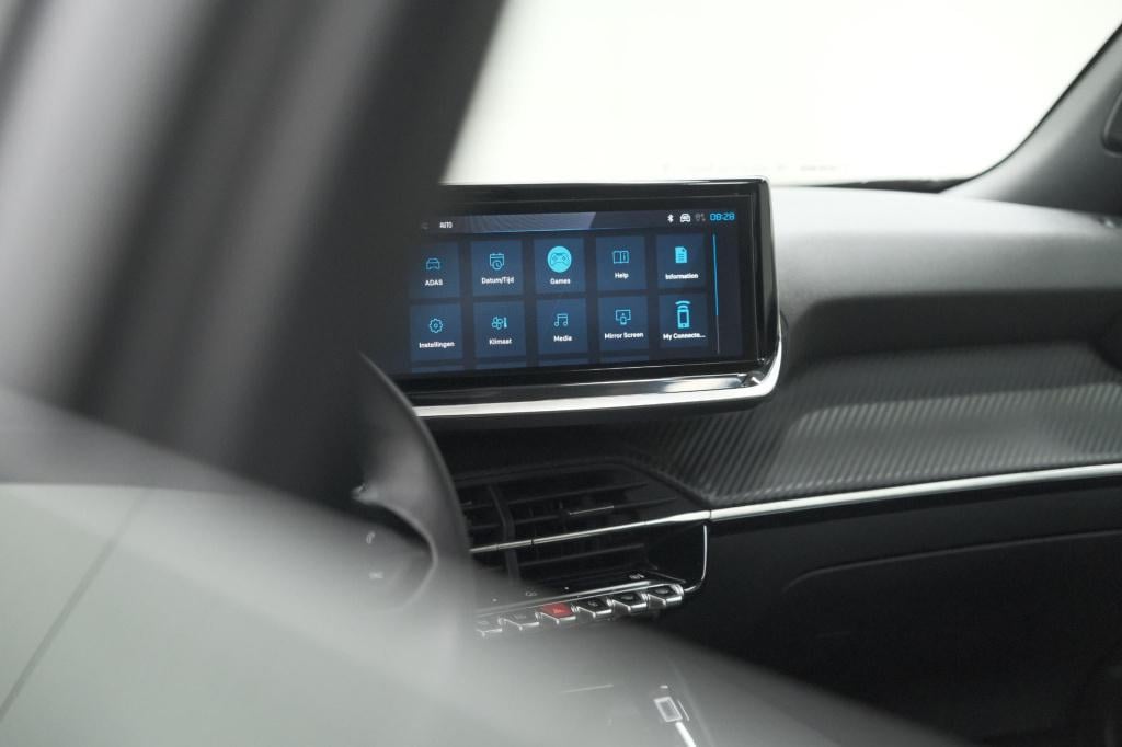 Peugeot 2008 1.2 hybrid 145 allure | 360 camera | adaptieve cruise control 
