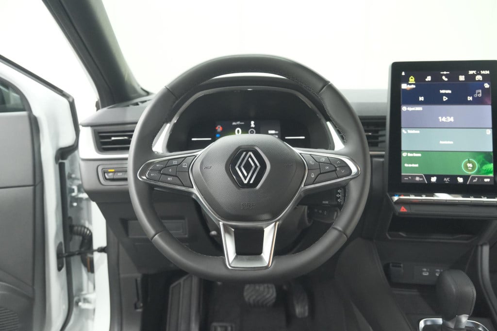 Renault Captur mild hybrid 160 evolution | camera | apple carplay | stoelve