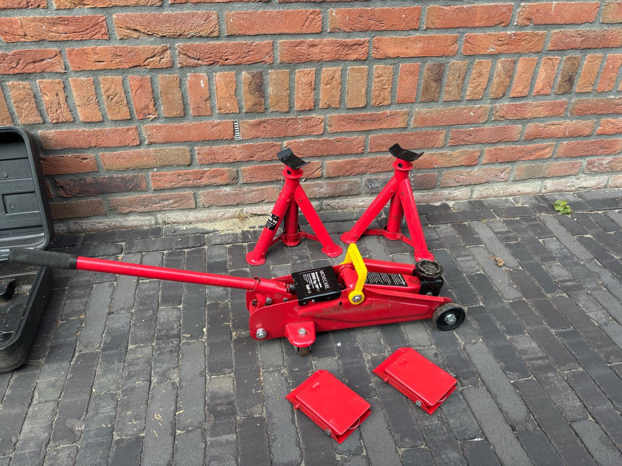 Degelijke Garagekrik / Auto krik- Inclusief steunen