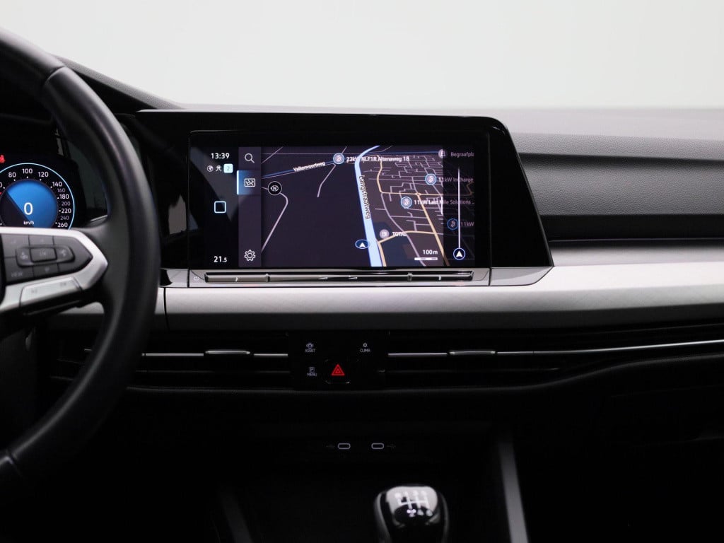Volkswagen Golf variant 1.0 tsi life | lmv | parkeer sensoren | virtual coc