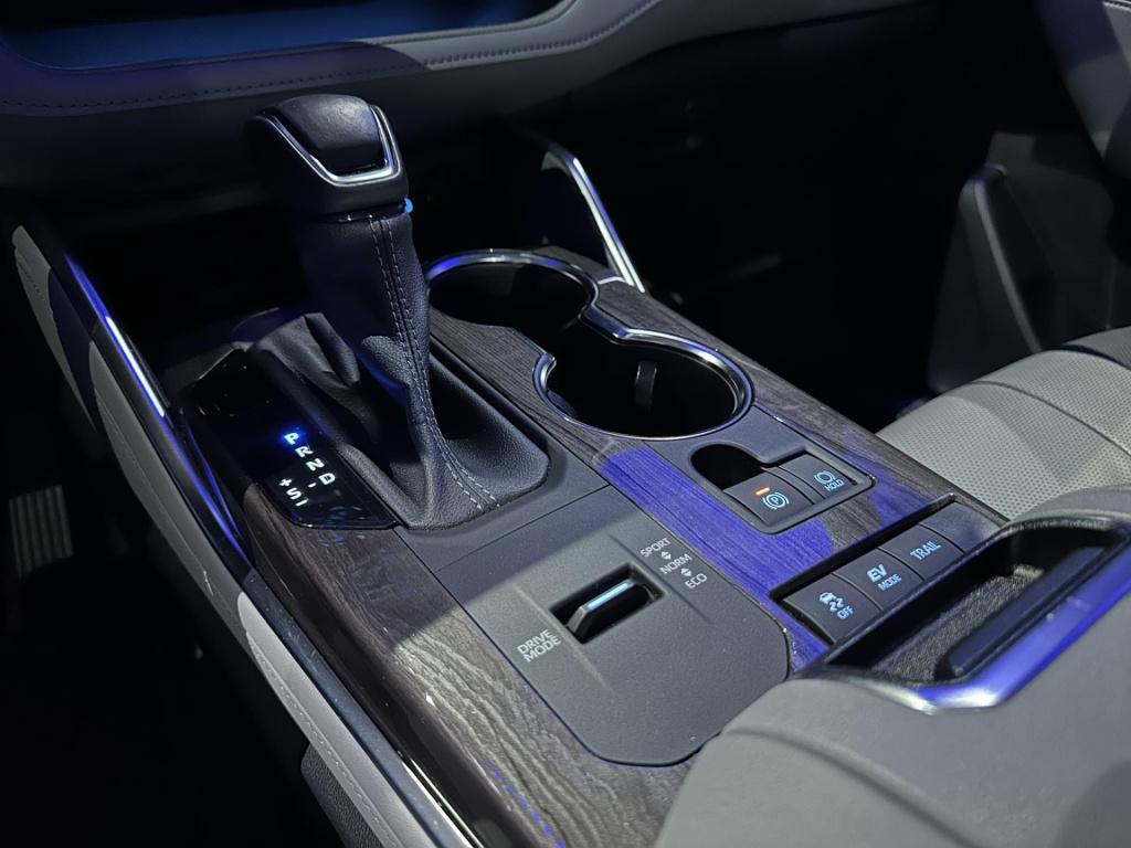 Toyota Highlander 2.5 awd hybrid executive 7 persoons *origineel nl*pano*tr