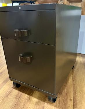 GRATIS: 2 ladenkastjes (bureau/kantoor)