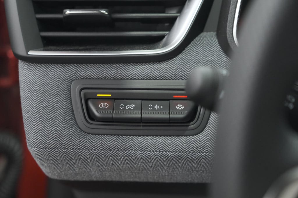 Renault Clio 1.6 e-tech full hybrid 145 techno | 360 camera | bose audio | 