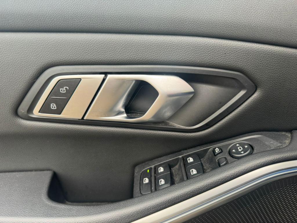 BMW 3-serie touring 320e business edition plus