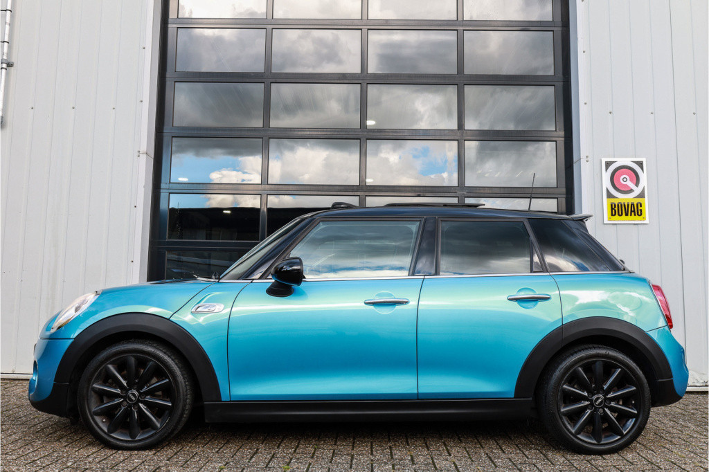 Mini Cooper mini 2.0 chili serious business pano i navipro i cam