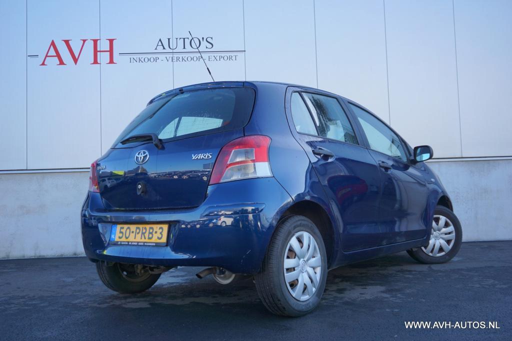 Toyota Yaris 1.0 vvti acces
