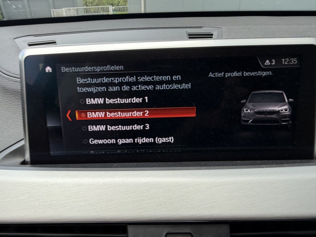 BMW X1 s-drive18i 140pk high executive