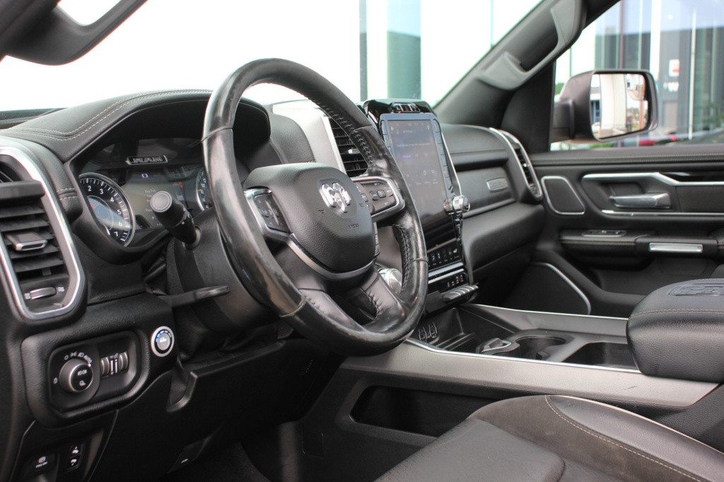 Dodge Ram 1500 5.7 v8 4x4 crew cab laramie verhoogd | harman kardon | leder